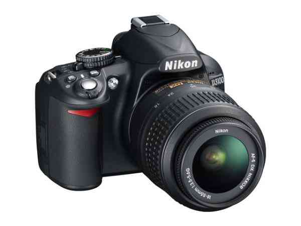 Camara Nikon D3100 14mp 3 18